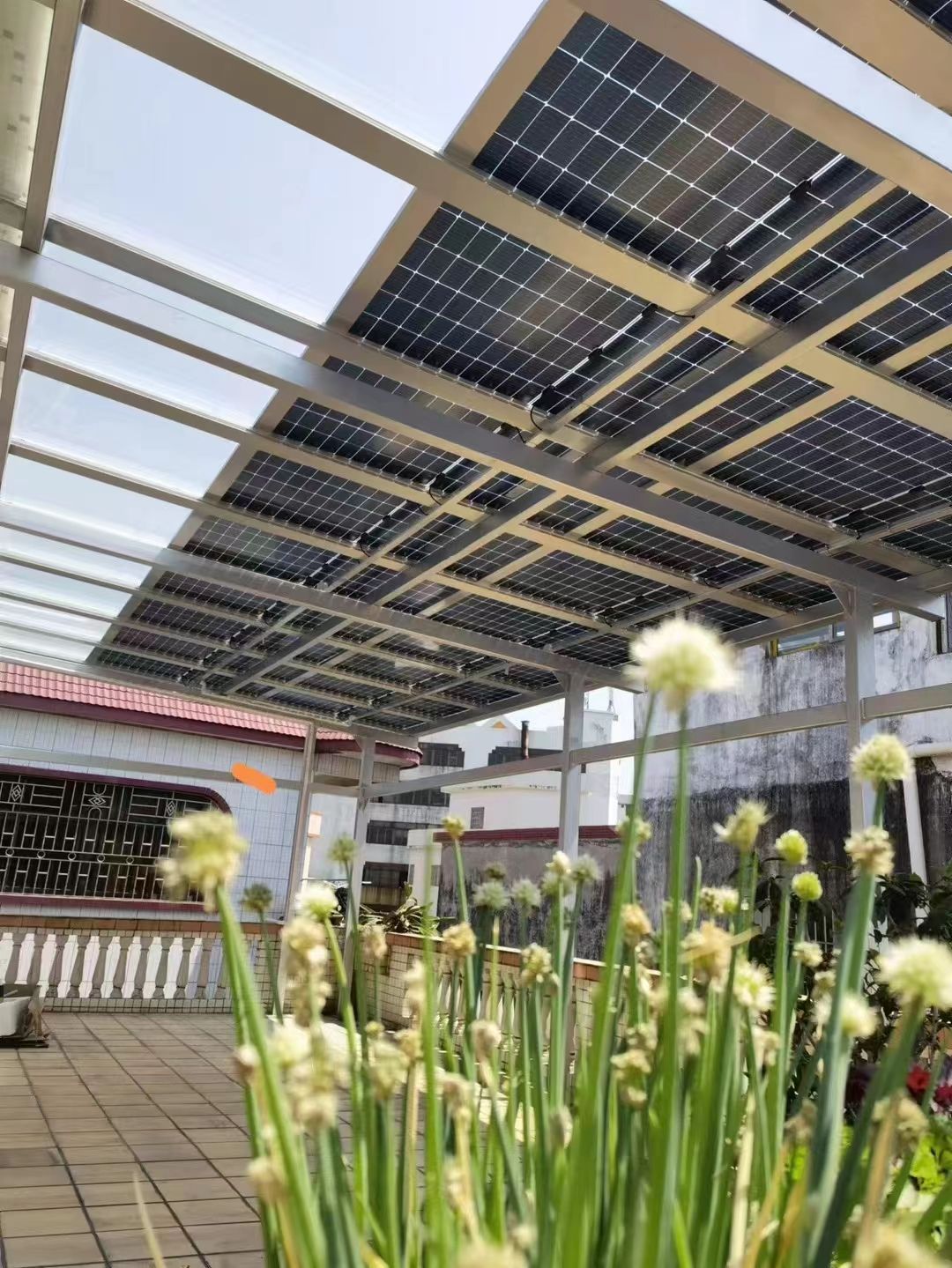 商丘别墅家用屋顶太阳能发电系统安装
